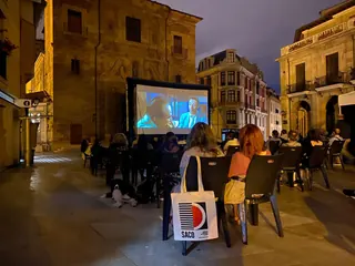 Cine a la Luz de la Luna · Oviedo