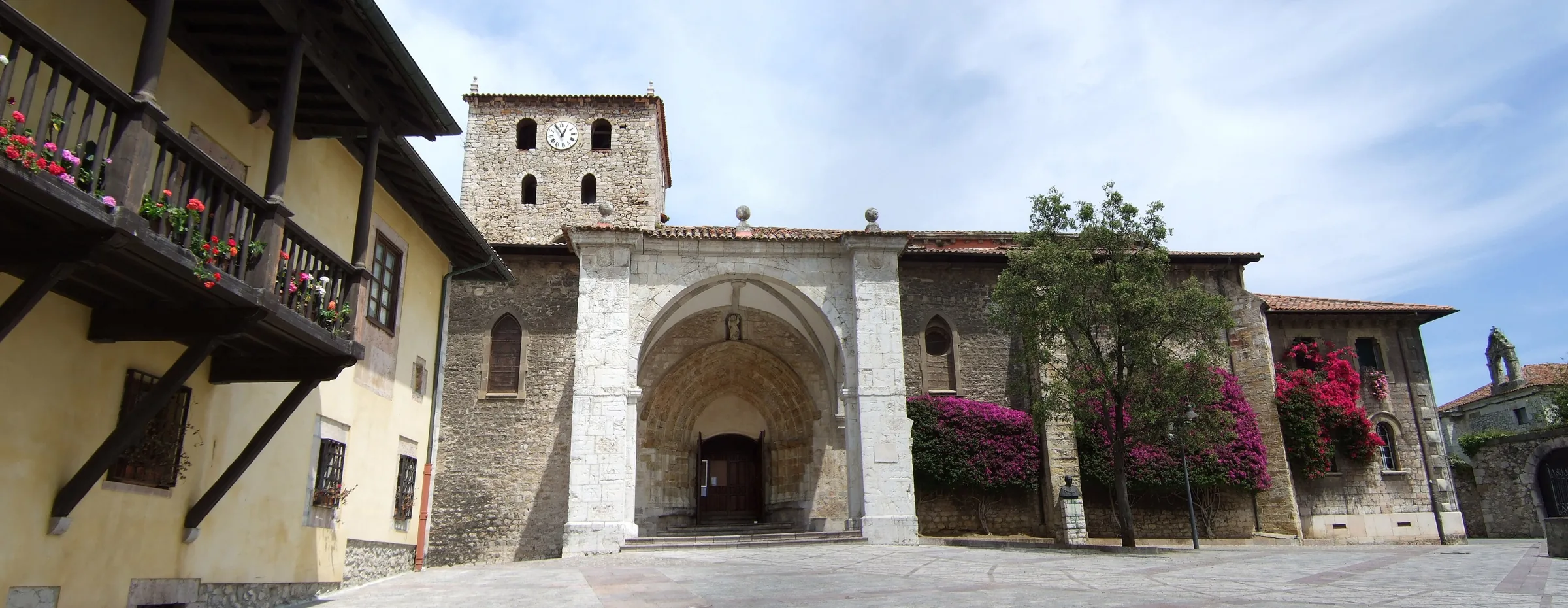 Llanes