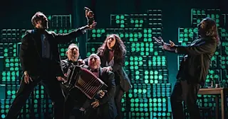 Teatro «El chigre menguante» · Langreo