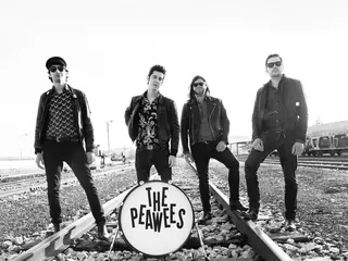 The Peawees + Radio Days · Oviedo